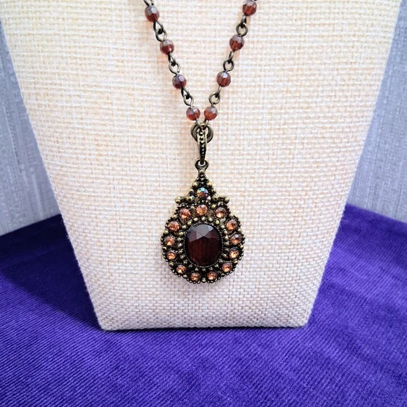 Vintage Avon Victorian Revival Necklace Honey Amber Toned Stone Teardrop Beaded - Picture 8 of 17